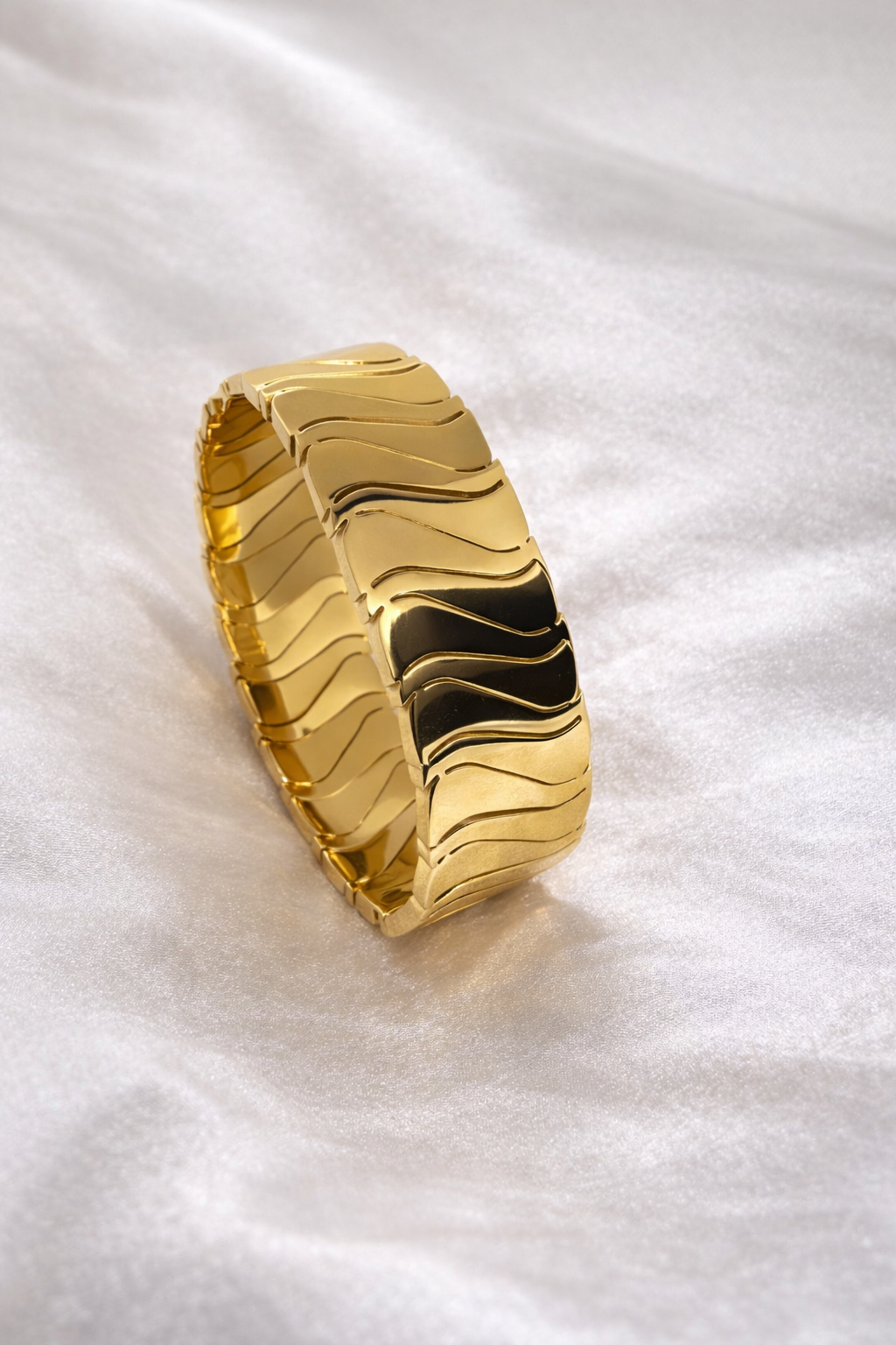 Golden Flow Bracelet