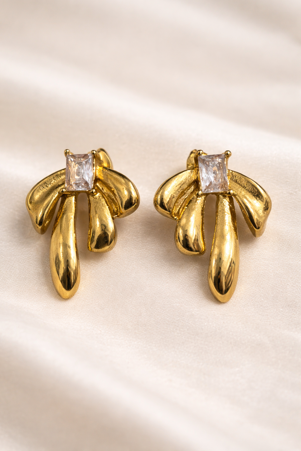 Zayna Crystal Stud Earrings